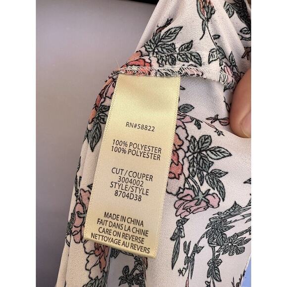 Max Studio Women’s Floral V-Neck Ruffle Sleeveless Surplice Top Tie Blouse M NWT - Picture 14 of 15